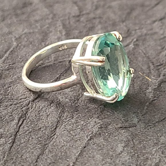 Aquamarine Ring Size 8 Sterling Silver-Healing Gemstone Jewelry-Sterling Silver - Picture 2 of 4